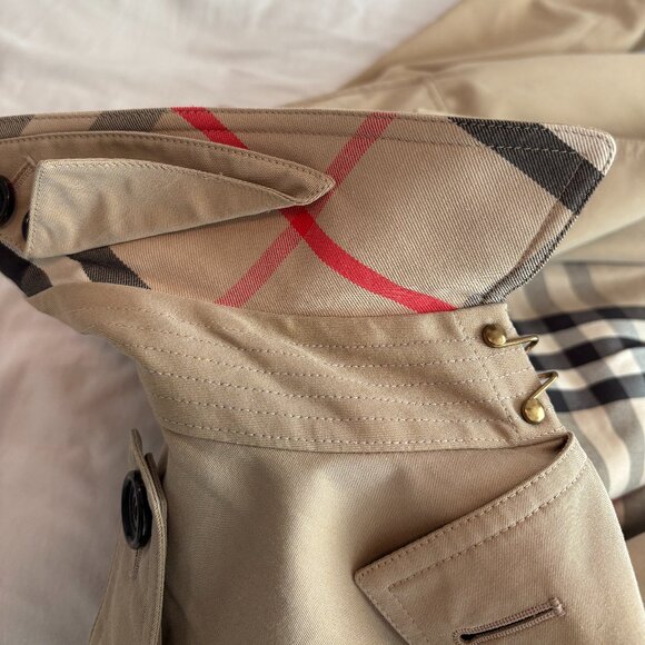 Burberry Honey Kensington Medium Trench Coat US4 - Picture 4 of 16